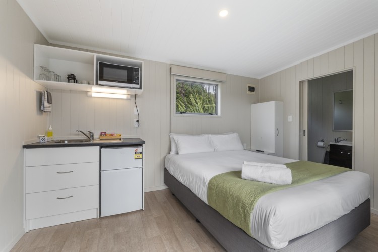 4 Berth Deluxe Cabin 80