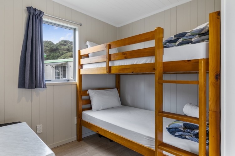 4 Berth Deluxe Cabin 85