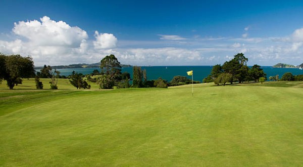 New Plymouth Golf course with ocean view in background