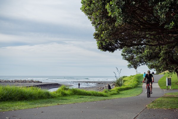 Coastal Walkway cycling - tracks and shops